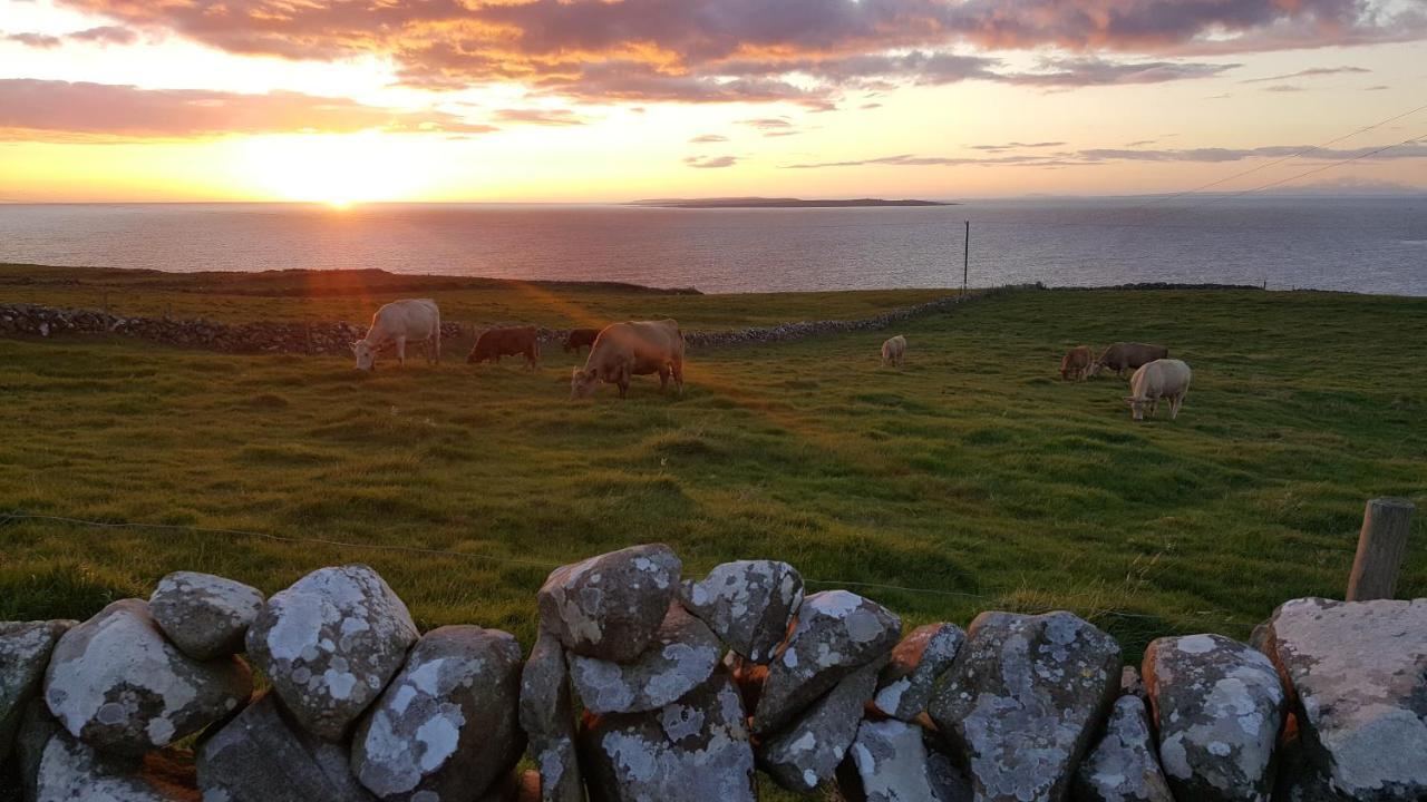 Blue Ocean Guest Suites Doolin Esterno foto
