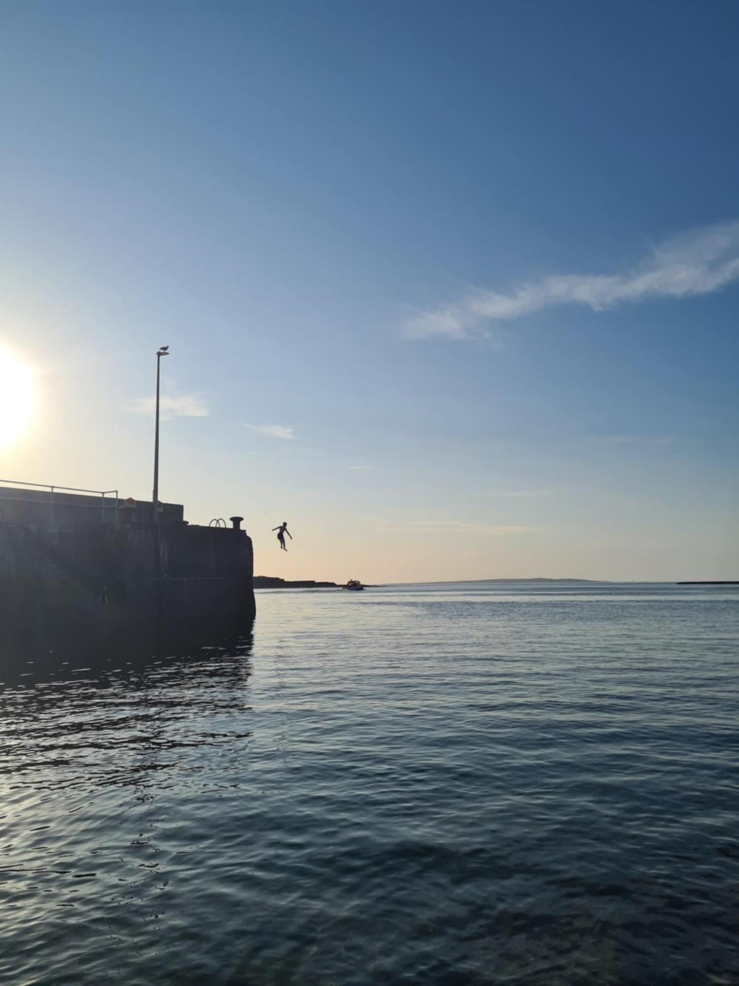 Blue Ocean Guest Suites Doolin Esterno foto